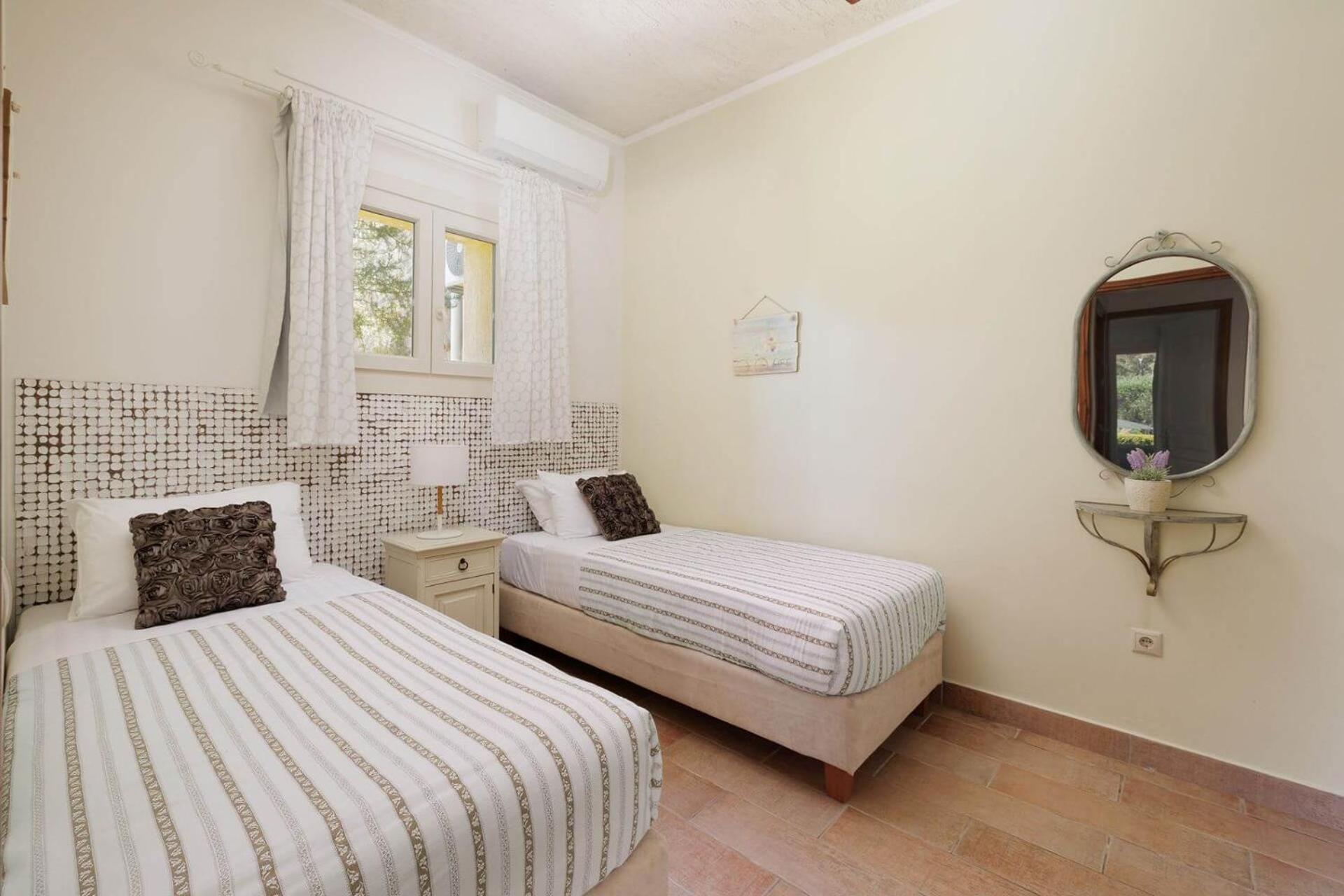Villa St Nicholas House With Private Heated Pool Dassiá Eksteriør bilde
